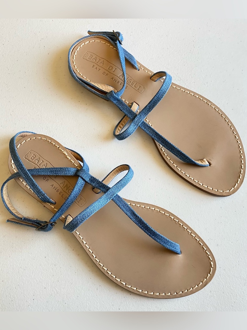 Baia Di Angeli Size 40 Blue Jean Strappy Thong Ankle Buckle Strap Sandal